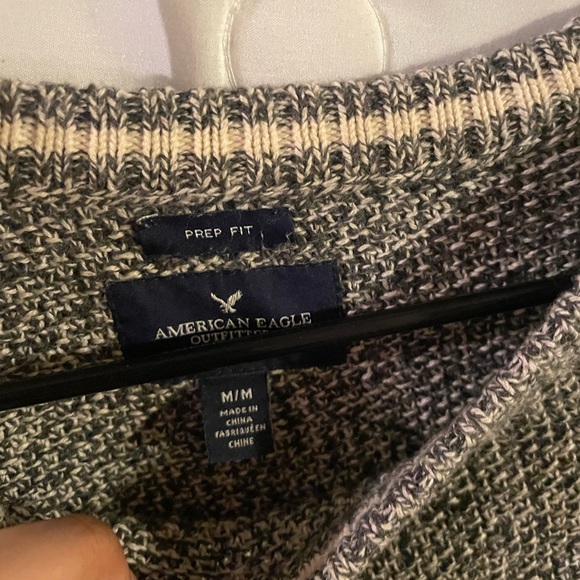 American Eagle Mens Sweater - Picture 2 of 2